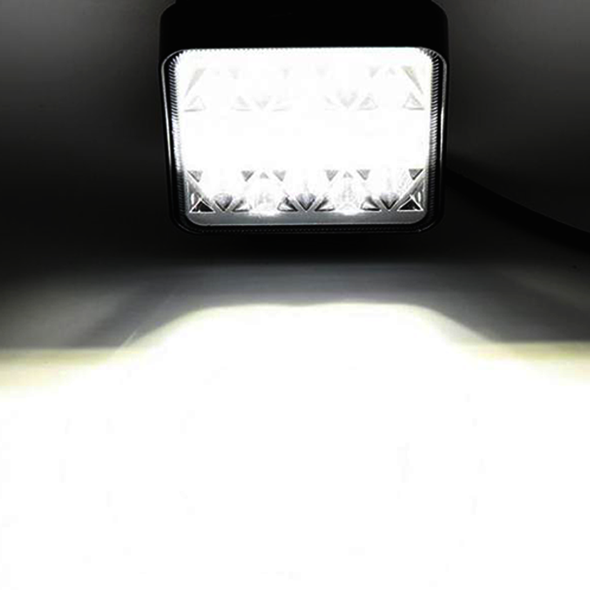 Set 2 x Proiectoare auto, Patrate, 102W per proiector