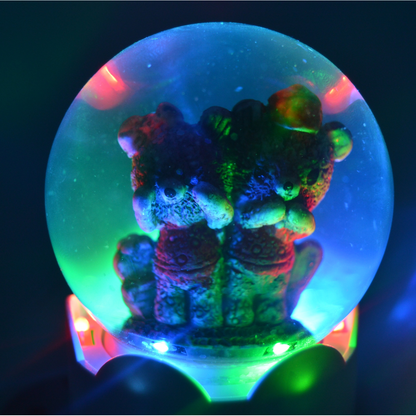 Glob luminos LED cu figurine in lichid, diverse modele