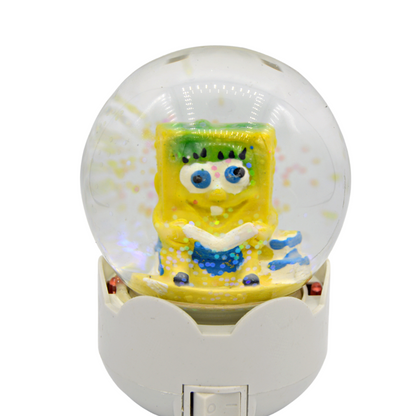Glob luminos LED cu figurine in lichid, diverse modele