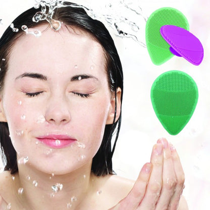 Perie cosmetica din Silicon, ideal pentru vara